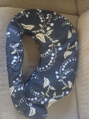 My Brest Friend Super Deluxe Maternity Nursing Pillow Blue Floral